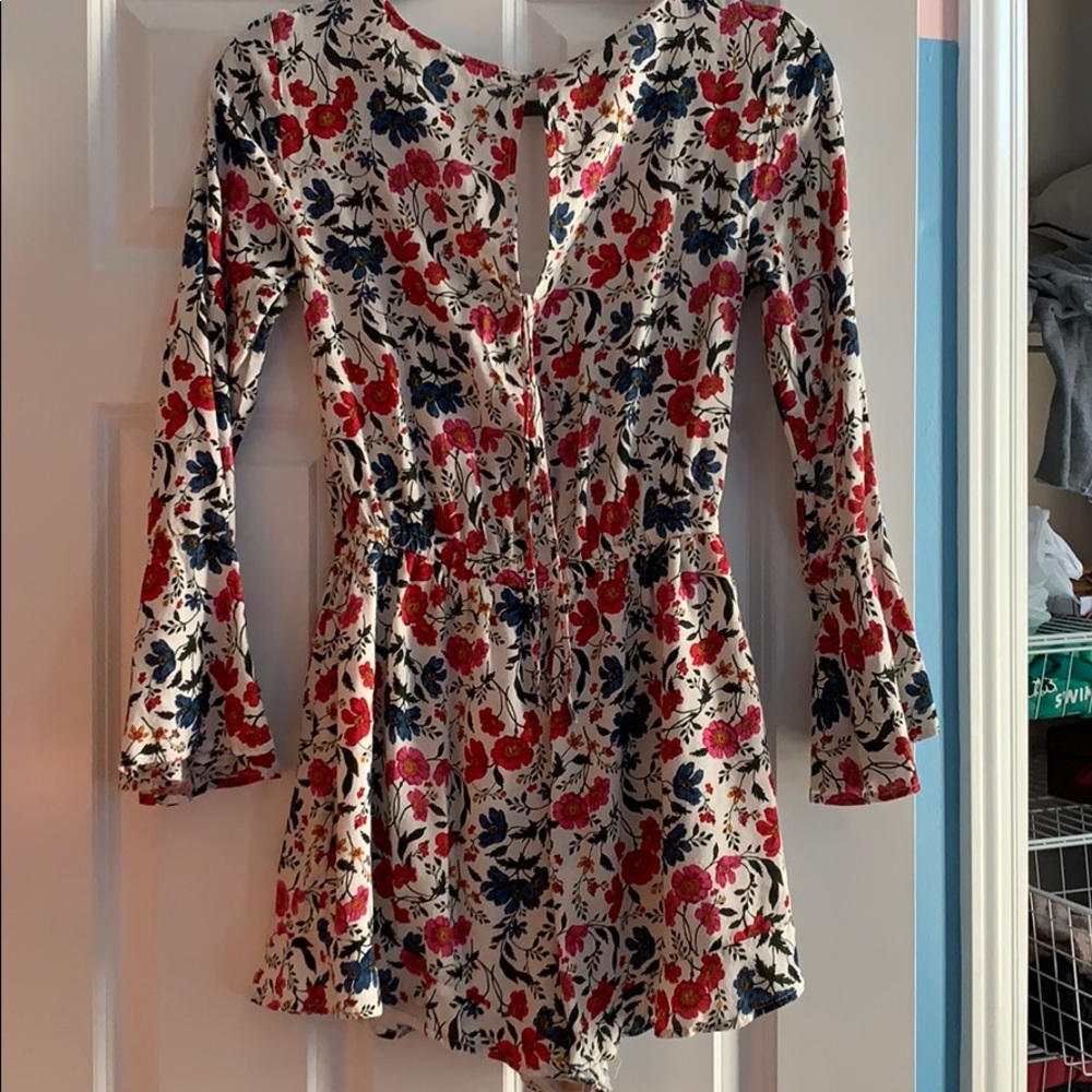 American Eagle Romper - Picture 2 of 2